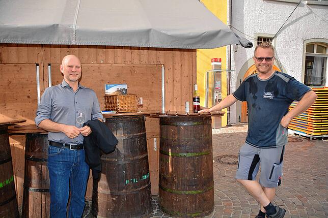Das Bodensee-Weinfest ist für alle Beteiligten eine Herausforderung. Egal, ob man zum ersten Mal dabei ist, wie Tourismusleiter Tobias ...
