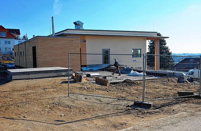 Bild 3: Neue Außenanlagen für die Grundschule sollen schon im Sommer fertig sein