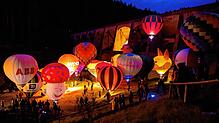 Bild : Die schönsten Impressionen vom Modellballonglühen an der Linachtalsperre