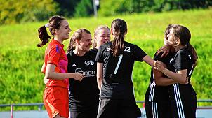 Bild : SC Niederhof/Binzgen gewinnt Pokalderby beim SV Waldhaus mit 2:1 – und wir haben Fotos!