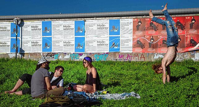 Der Mauerpark im Jahr 2018: ein Treffpunkt für junge Berliner.