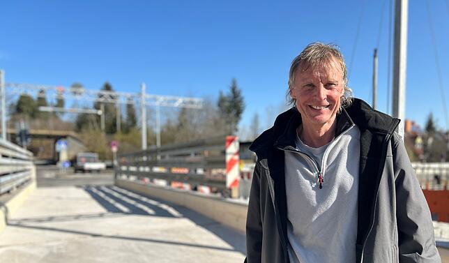 Frank Rosenfelder, Geschäftsführer der Firma Günter Bausanierung, lobt die reibungslose Zusammenarbeit aller Beteiligten. Beinahe ...