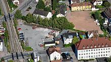 Blick aufs Kohlengässle-Quartier beziehungsweise den ehemaligen SBG-Platz. Derzeit dient diese Fläche als Parkplatz. Foto: Erich Meyer