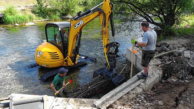 Der Gewässerbetriebshof Lauchringen des Regierungspräsidiums Freiburg hat an der Wutach eine Fischgarage gebaut.