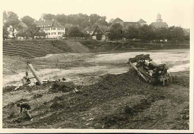 Nachdem zuvor an der Ablach gekickt wurde, entstand an der Jahnstraße das 1958 eingeweihte Stadion des SV Meßkirch. 2016 bis 2018 wurde ...