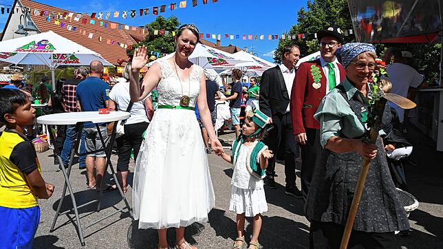 Bild : 111 Jahre Narrenverein Räbenheim Oberlauchringen &ndash; Hier sind die Bilder der Jubiläumsfeier