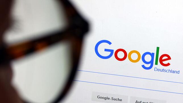Der Google-Konzern Alphabet muss nach Einschätzung des Bundeskartellamtes seinen Nutzern mehr Wahlmöglichkeiten bei der Verarbeitung ...