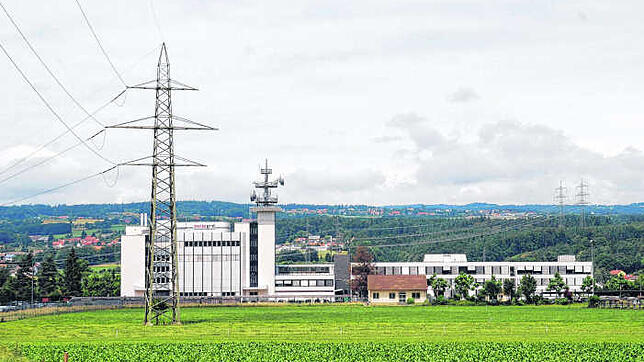 Zu verkaufen ist das Swissgrid-Areal in Laufenburg/CH. Die Stadt verliert durch den Umzug des Untenrehmens nach Aarau ...