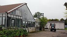 Das Gewächshaus auf dem Gelände der Kurgärtnerei kennen die Bürger vom Beet- und Balkonpflanzenverkauf im Frühjahr. Das danebenliegende ...