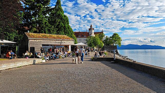 Das Café Hintere Insel in Lindau ist im Zuge der Landesgartenschau 2021 entstanden.