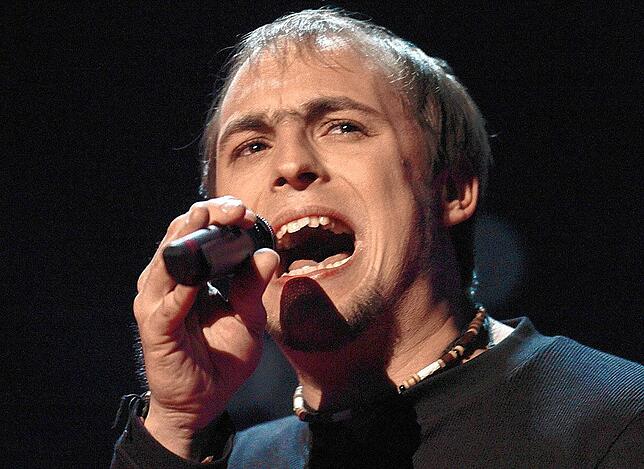 Vor 20 Jahren war der Waldshut-Tiengener Max Mutzke beim ESC in Istanbul dabei und belegt den achten Patz. Dieses Bild zeigt ihn während ...