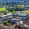(Archivbild) Der Bahnübergang Hafenstraße befindet sich hinter dem Lago Einkaufszentrum direkt an der Grenze zur Schweiz.