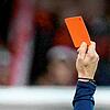 Rote Karte: Am Wochenende musste eine Partie in der Bezirksliga Bodensee abgebrochen werden.