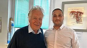 Nachfolge gesichert: Ab dem 1. Oktober 2025 übernimmt Fuad Mammadov (rechts) die Praxis von Lothar Ruhhammer.
