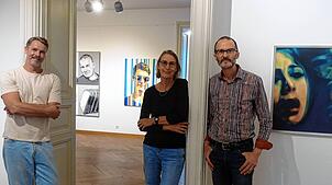 Das Bild des Menschen steht im Blickpunkt der Ausstellung von Ralph Schulz, Marga Golz und Dieter Weißenberger (von links), die der ...