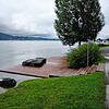 Nur noch wenige Zentimeter und das Liegedeck ist unter Wasser. Normalerweise ist der Stand hier viel niederiger.