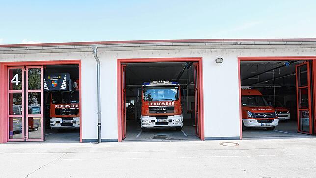 Fahrzeuge hat die Allensbacher Feuerwehr, doch die Führung der Truppe ist zusehends ausgedünnt: nach dem ehemaligen Kommandanten ist nun ...