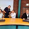 Gezim F. (vorne, Mitte) wurde am 4. August 2023 wegen Mordes an seiner Ehefrau zu lebenslänglicher Haft verurteilt. Rechts von ihm sein ...