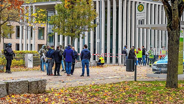 Großeinsatz der Polizei an der Schule in Offenburg