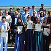 Jeder Schüler der Klasse 9f hat außer dem Abschlusszeugnis auch eine Rose überreicht bekommen. Die Realschüler des Bildungszentrums sind ...