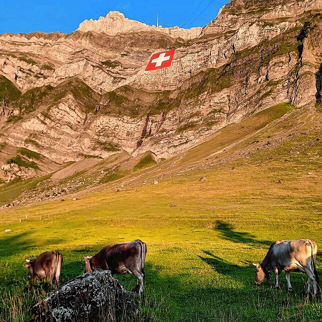 Die Schweizer Fahne am Säntis, die dort 2022 vom 31. Juli bis 2. August hängt.
