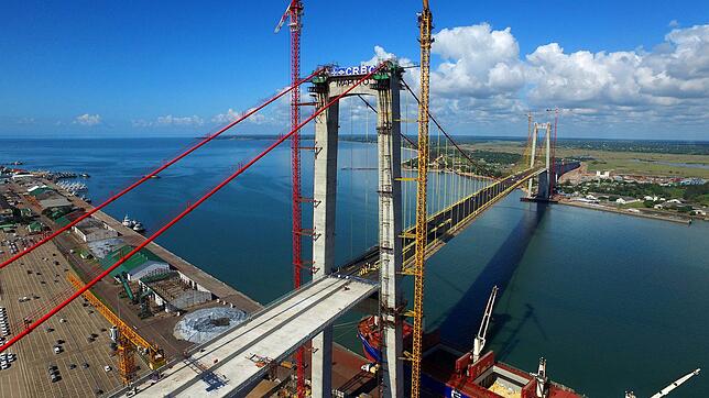 Auch in Afrika investieren die Chinesen reichlich: Die Maputo-Katembe-Brücke in Mosambik zählt zum Seeweg der neuen Seidenstraße.