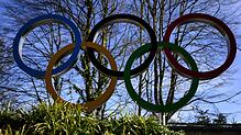 Das IOC lässt Sportler aus Russland und Belarus wie in Paris unter neutraler Flagge auch für die Winterspiele 2026 zu.