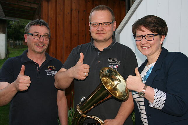 Premierenauftritt bei der Grüninger Hauptkapelle am Konzertabend auch für Martin Gerdes (Mitte), hier im Bild mit Gerold Bolli, ...
