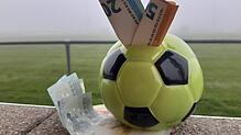 Im Amateurfußball fließt Geld &ndash; und das auch bei Wintertransfers.