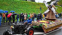 Getrieben durch die Winde der Zeit macht die Landjugend Dauchingen-Hochemmingen auf Themen wie Naturkatastrophen und Kriege aufmerksam.