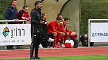 Finale für Michele Masi: Der SV Jestetten verabschiedete seinen Trainer nach fünf erfolgreichen Jahren mit einem 5:1-Sieg gegen den FV ...