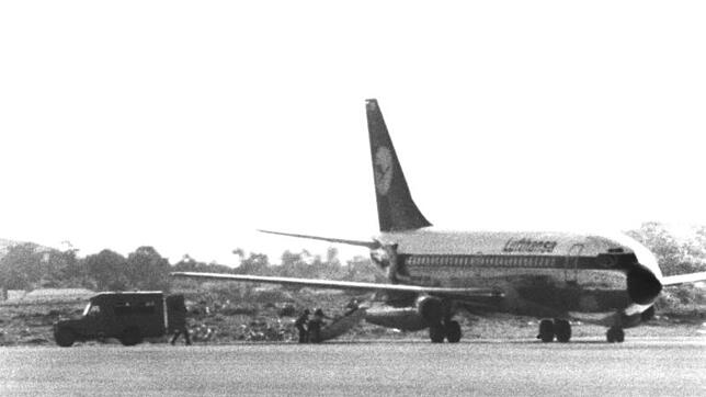 Am 13. Oktober 1977 entführte die RAF das deutsche Lufthansa-Flugzeug Landshut. In Mogadischu (Somalia) stürmte die GSG&nbsp;9 die ...