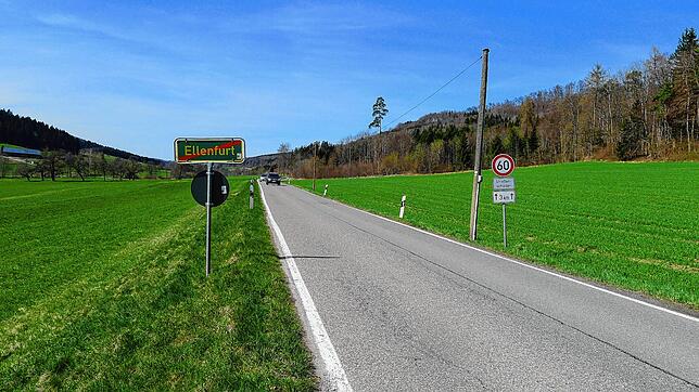 Auf einer Strecke von 6,2 Kilometern soll die Landesstraße 207 zwischen Ellenfurt und Echbeck saniert und die Fahrbahnbreite durchgängig ...