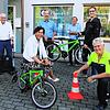 Für die Sicherheit der Kinder im Straßenverkehr spendete die Bürgerstiftung Radolfzell zwei Trainingsfahrräder der Kreisverkehrswacht ...