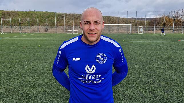 Dennis Sutera sorgte mit dem vierten Tor der Spfr Owingen-Billafingen für das erlösende 4:2 gegen die DJK Konstanz/KN-Egg.