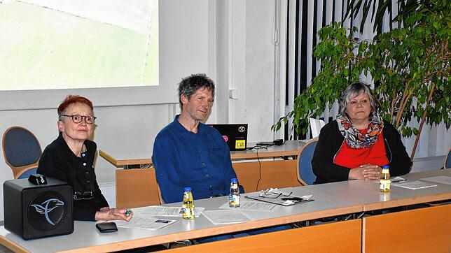 Moderiert von Petra Neubauer, diskutierten Christoph Trütken und Martina Braun im Otto-Sieber-Saal intensiv mit den Besuchern, darunter ...