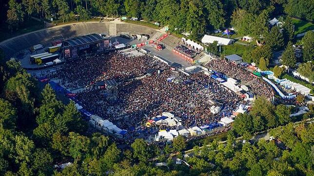Rock am See 2013. Blick von oben ins Bodenseestadion. Bild: Plessing