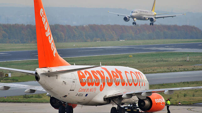 Eine Ausfall- und Entschädigungszahlung hat die Airline Easy Jet jetzt nach fast sechs Monaten gezahlt. Bild: Bernd Thissen/dpa