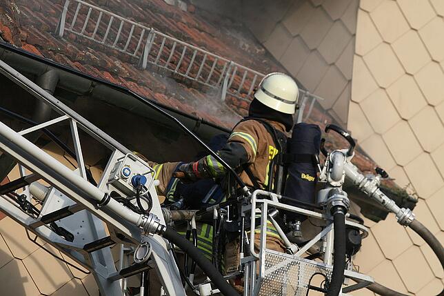 Bild 16: Weinhaus Schunk brennt aus &ndash; Bilder vom Brandort Teil 2