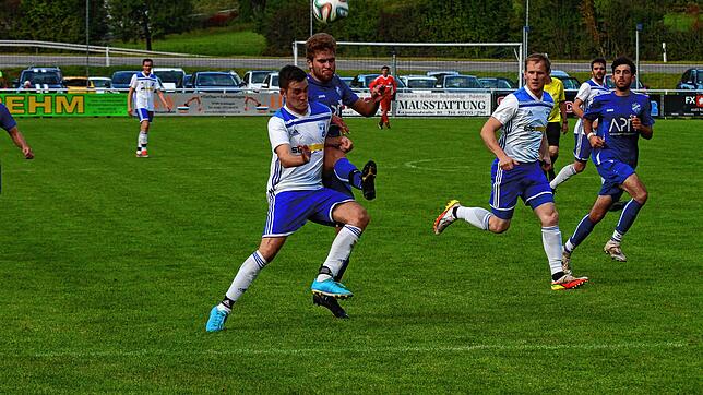 Bild : FC Geißlingen gewinnt beim FC Weizen mit 3:2 &ndash; und wir haben Bilder!