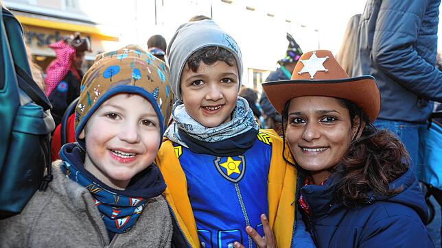 Bild : Jetzt geht‘s um die Wurst! Bilder vom Kaiserbrunnen am Rosenmontag