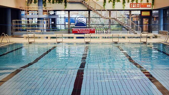 Symbolbild eines Schwimmbads in Bornheim, Nordrhein-Westfalen.