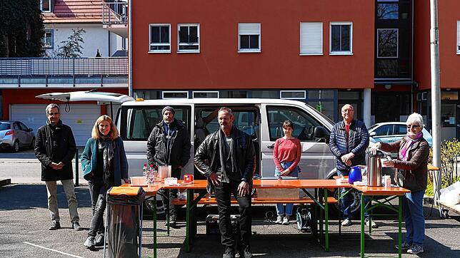 Arbeiten organisationsübergreifend zusammen: Stadtdiakon Ulrich Foehr, Claudia Schnetgöke (Herberge), Florian Nägele (Arkade), Alfons ...