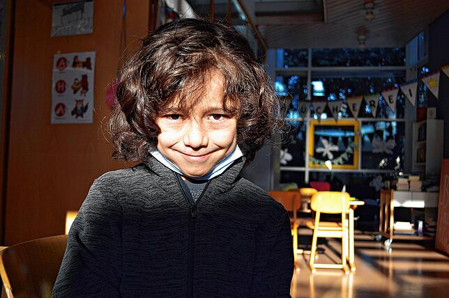 Maximilian (7): &bdquo;Manchmal setze ich die Maske auf, manchmal nehme ich sie ab.&ldquo;
