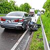 Die Unfallstelle nahe Uhldingen-Mühlhofen: Hier der B31 kollidierte am Dienstagmittag eine Motorradfahrerin mit einem Auto.