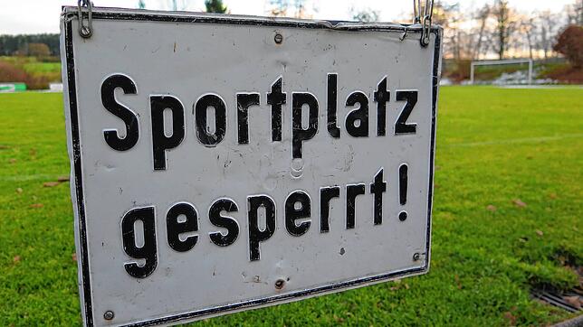Bild : Veranstaltungen absagen oder nicht? Bei Sportvereinen und der Kulturszene in der Region ist die Verunsicherung groß