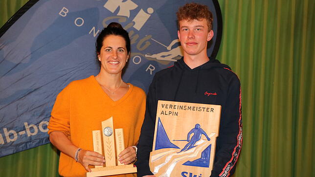 Julia Hegar im Langlauf und Tobias Sigwart im Abfahrtslauf sind Stadt- und Vereinsmeister des Skiclubs Bonndorf.