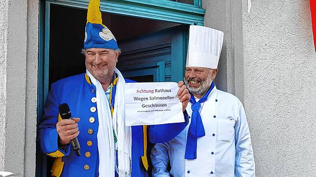 Bild : Bilder vom Rathaussturm in Liggeringen