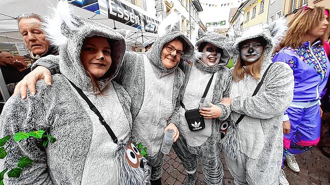 Bild : So bunt ist die Hoorige Mess&lsquo; in Tiengen