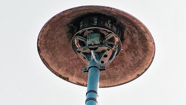 Das ist die Sirene auf dem Feuerwehrhaus in Pfaffenweiler, beim Warntag 2020 hat sie problemlos funktioniert und die Menschen mit einem ...